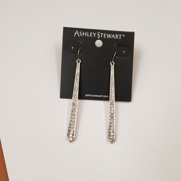 Ashley Stewart, NWT, silver tone clear rhinestones bar dangle pierced earrings - Picture 2 of 10
